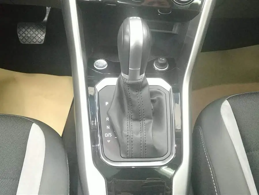 T-ROC 2022 280 TSI DSG دفع ثنائي إيليت بلس