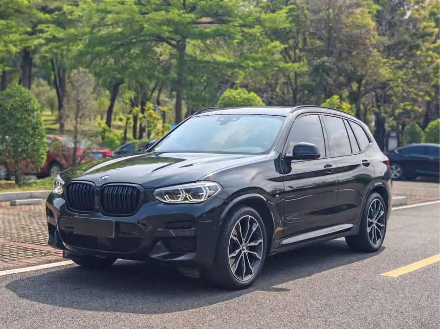 بي إم دبليو X3 2021 نموذج محدث xDrive30i طراز متميز حزمة رياضية M