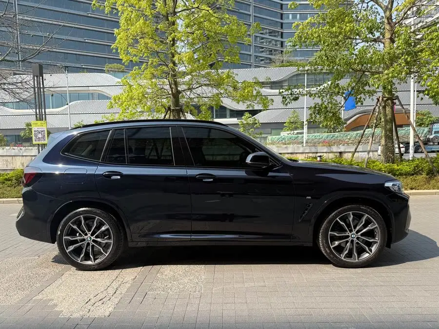 BMW X3 2022 xDrive30i Leading M Night Package