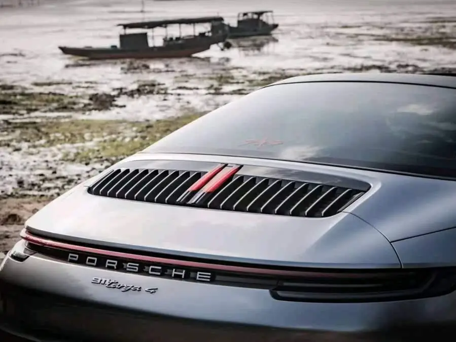 بورشه 911 2023 طراز تارغا 4 3.0T