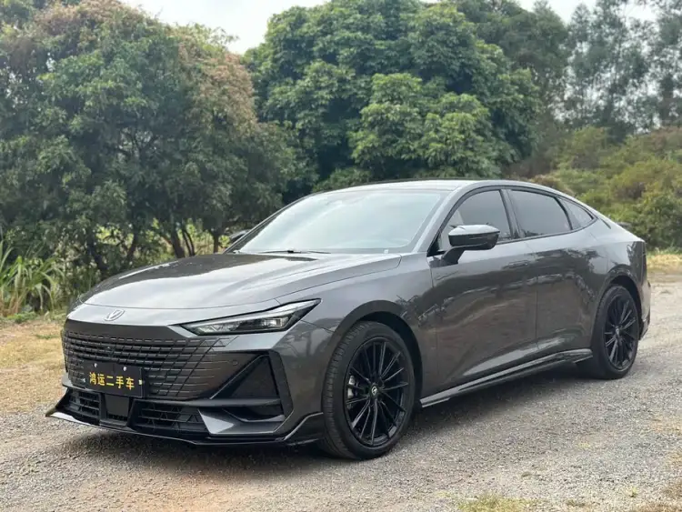 Changan UNI-V 2023 1.5T Sport Version