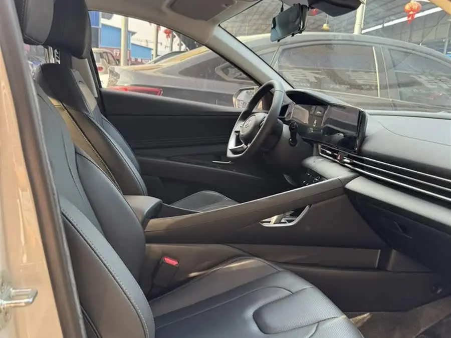 إيلانتر 2022 1.5 لتر CVT LUX بريميوم