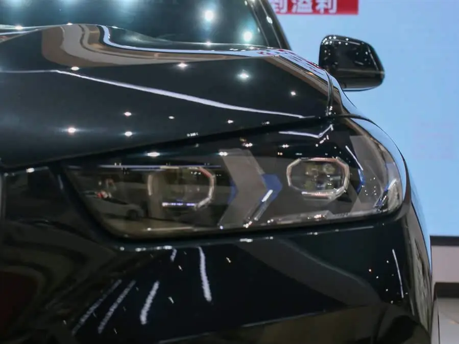 BMW X5 2023 xDrive 40Li M Sport Night Package