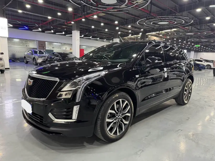 كاديلاك XT5 2022 2.0T دفع رباعي فئة متميزة