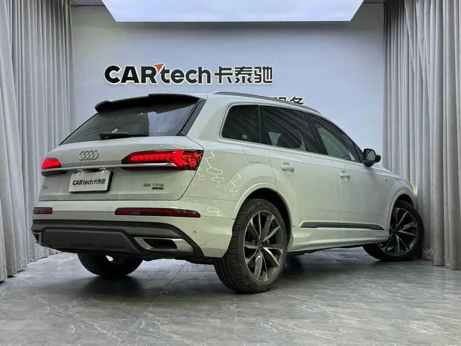 Audi Q7 2020 55 TFSI quattro S line Sport