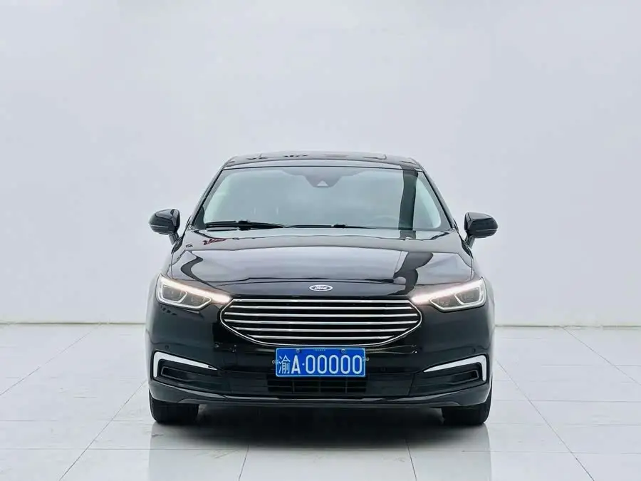2019 Taurus EcoBoost 245 Premium