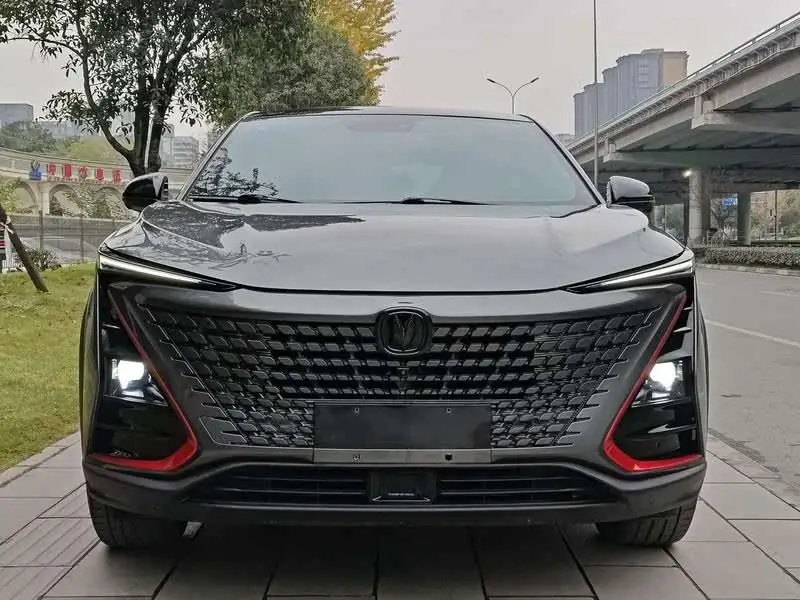 شانغهاي UNI-T 2020 1.5T فاخر