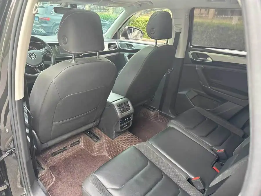 تايرون 2020 330 TSI الدفع الثنائي الفاخر الذكي