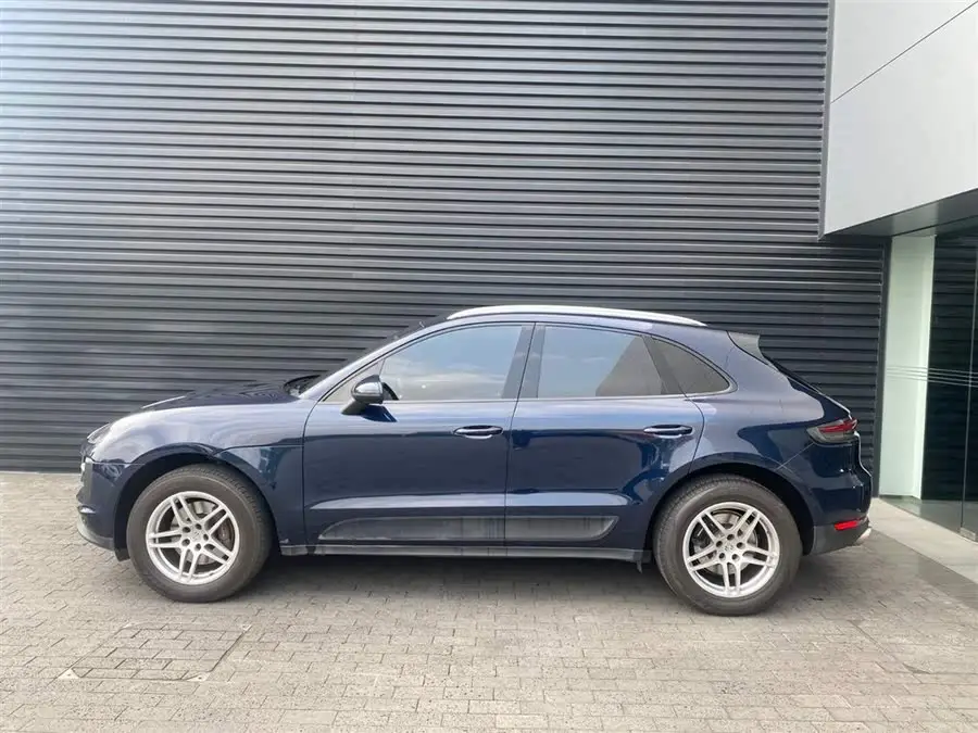 2020 Macan 2.0T