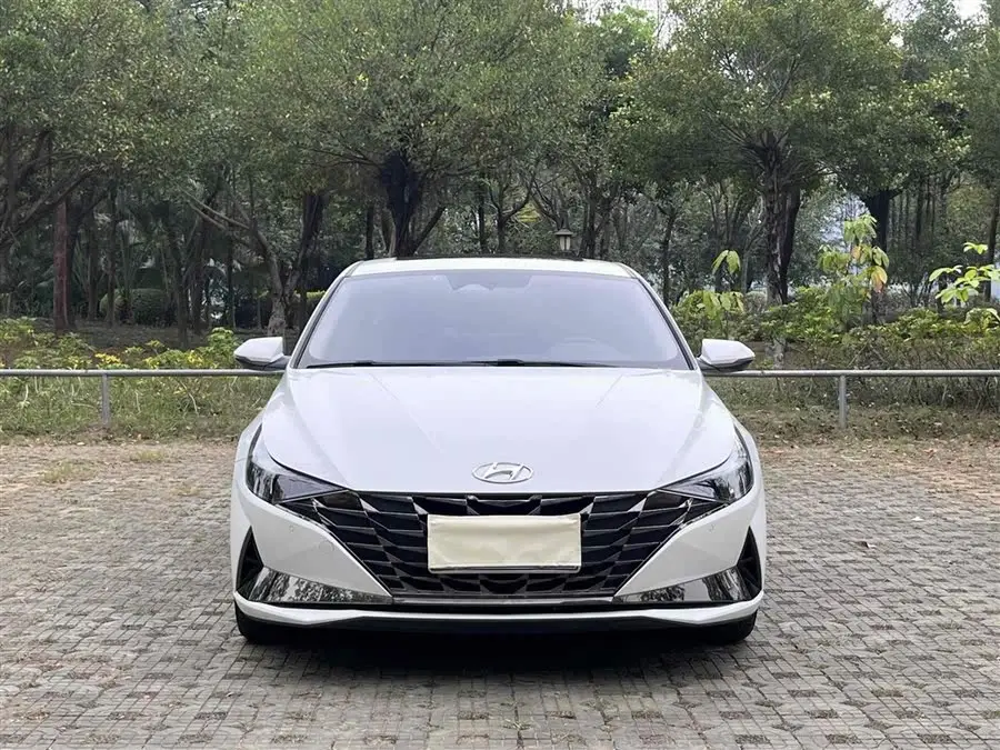 إيلانتر 2021 1.5 لتر CVT LUX النسخة المتميزة