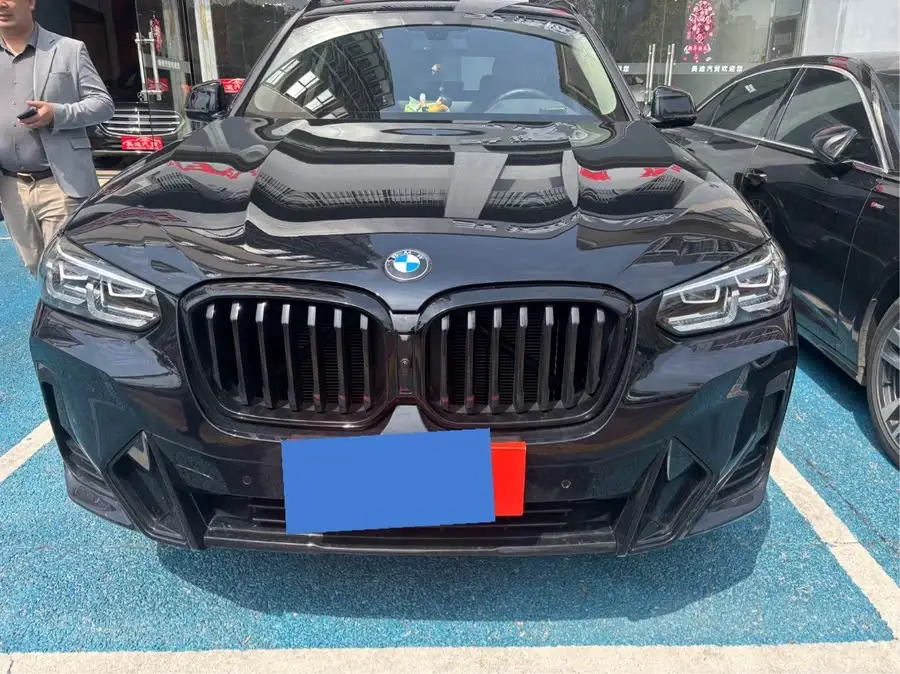 BMW X3 2023 xDrive30i Leading Model M Black Night Package