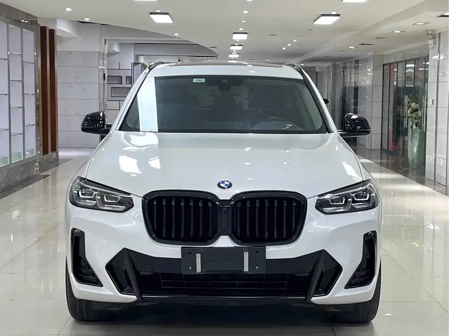 BMW X3 2022 xDrive30i Leading Model M Shadow Package