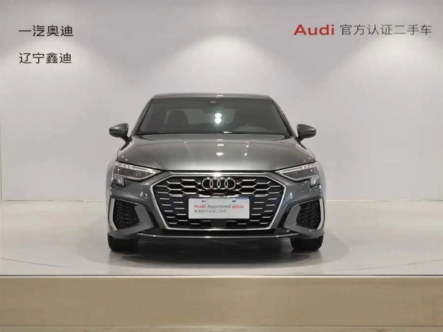 أودي A3 2021 A3L ليموزين 35 TFSI الرياضية التقدمية