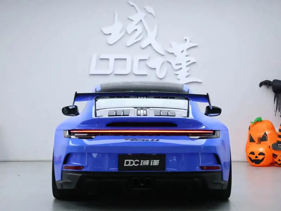 بورش 911 2023 كاريرا 3.0T