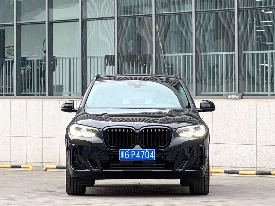 BMW X3 2022 xDrive30i Leading Model M Dark Night Package