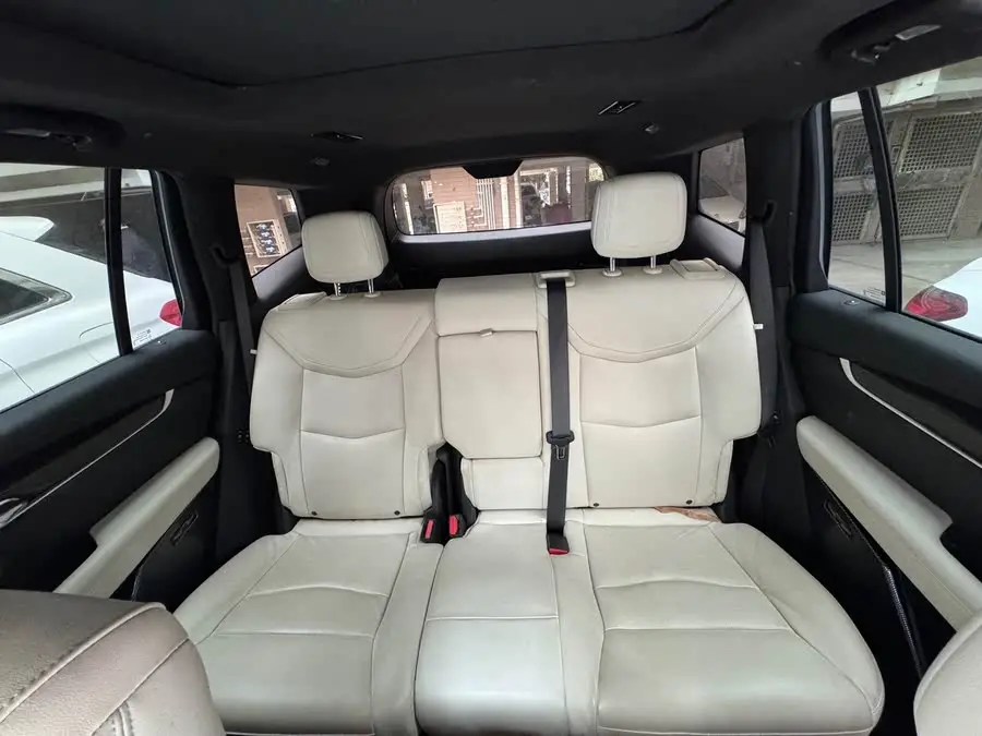 Cadillac XT6 2021 2.0T Seven-Seater Luxury FWD