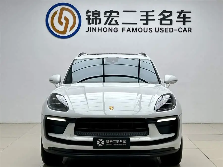 2023 Macan 2.0T