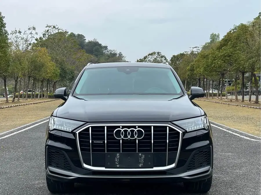 2020 Audi Q7 55 TFSI quattro S line Sport