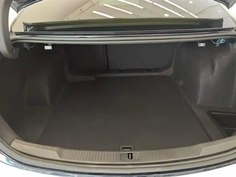 بيوك لاكروس 2021 652T الفاخرة