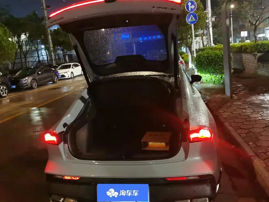 Changan UNI-V 2024 1.5T Premium Sports Edition