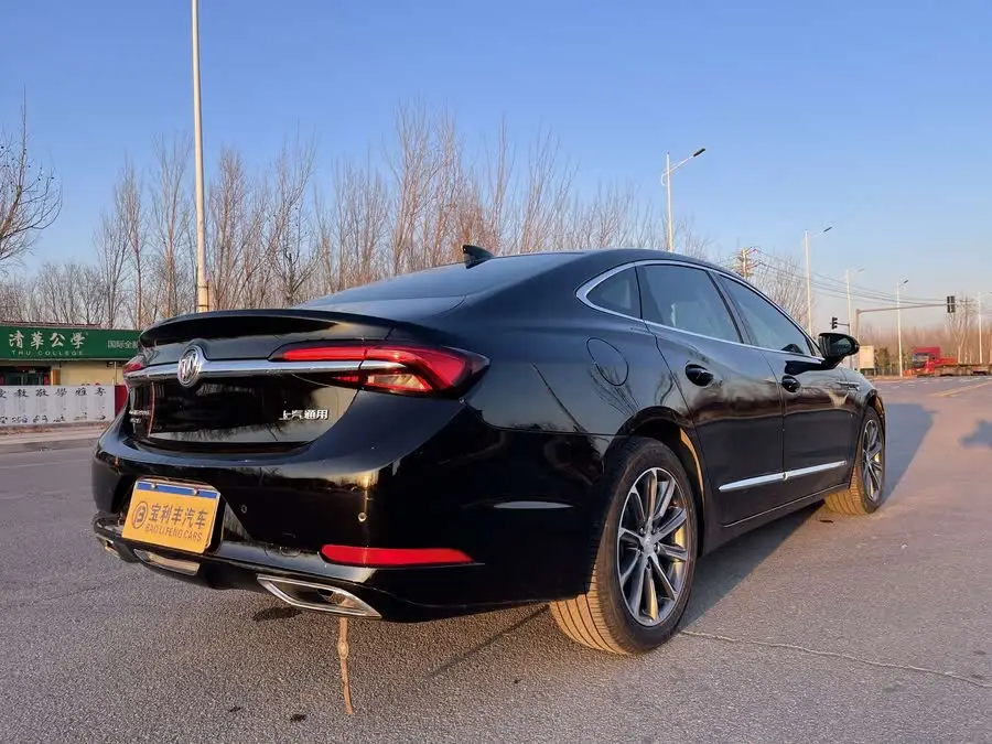 بويك لاكروس 2022 652T الفاخرة