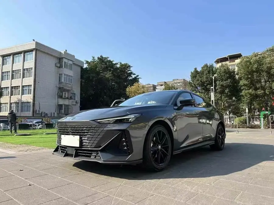 Changan UNI-V 2022 1.5T Premium