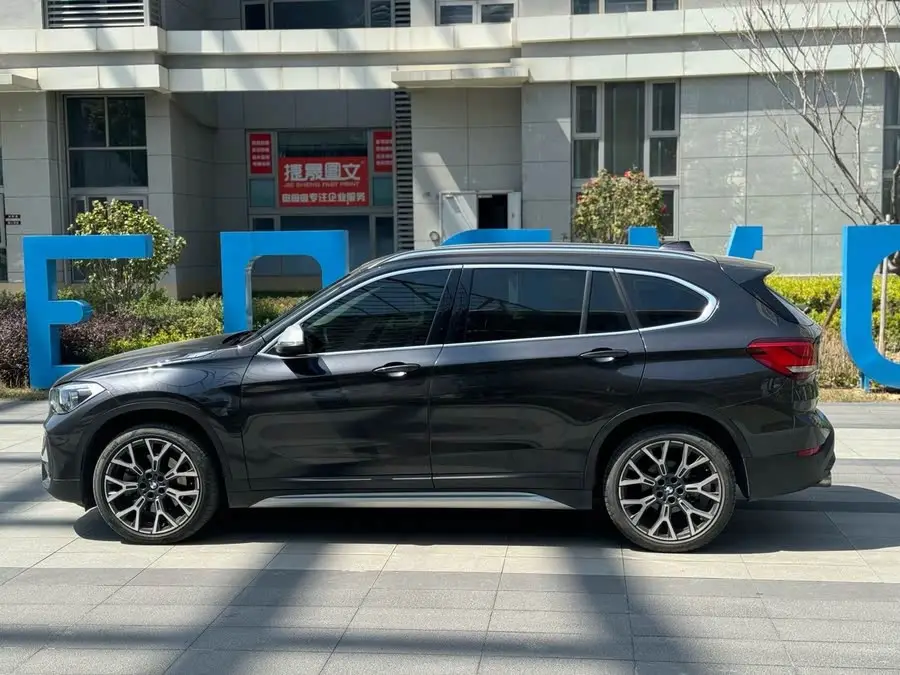 BMW X1 2022 xDrive25Li Luxury Edition