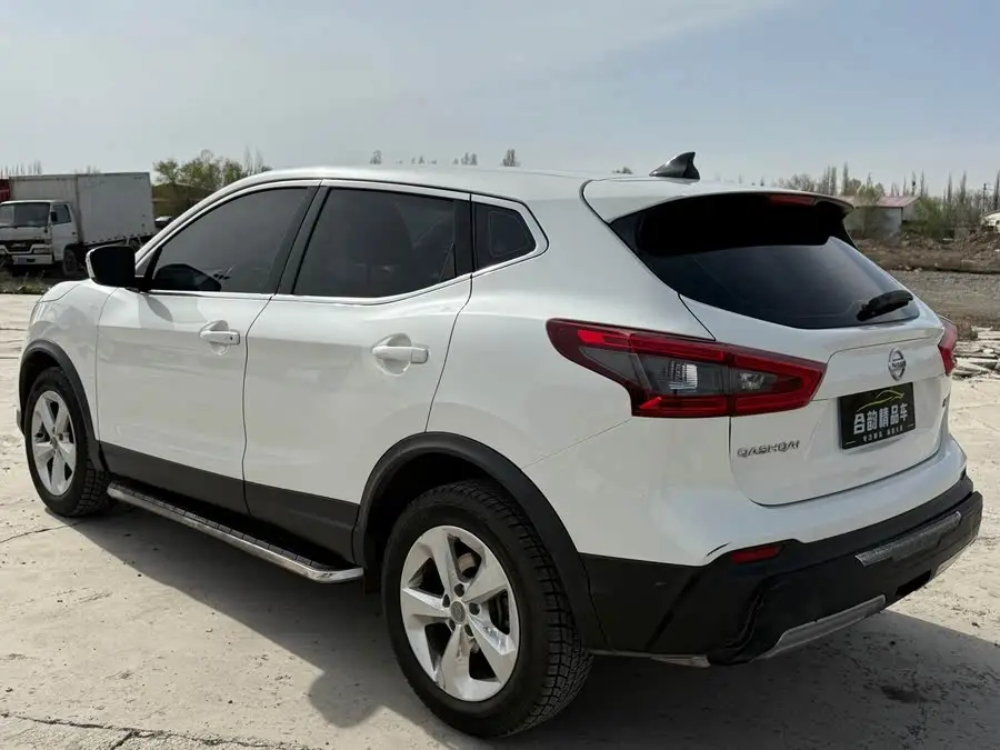 نيسان قاشقاي 2022 2.0 لتر CVT XV الذكية