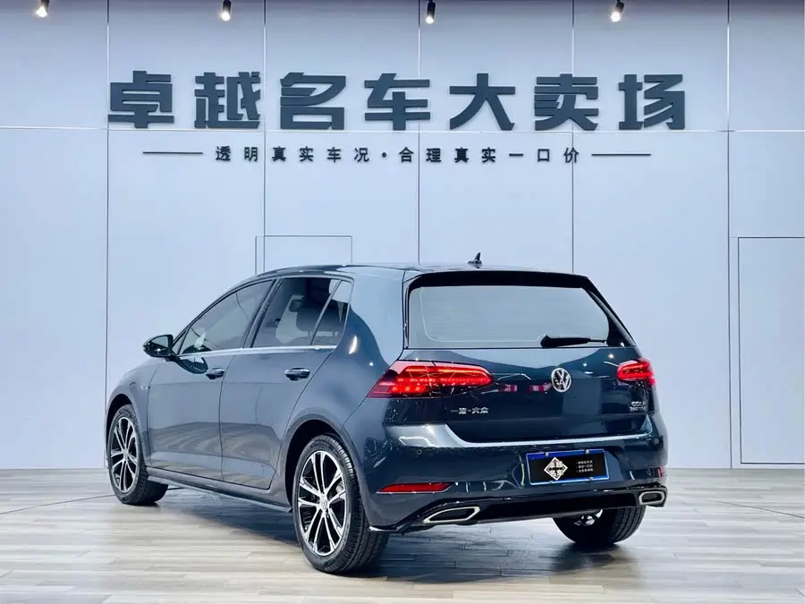 غولف 2020 إصدار الحب 280TSI DSG R-Line
