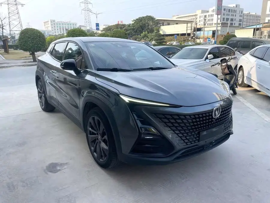 شانجان UNI-T 2020 1.5T الفئة الرائدة