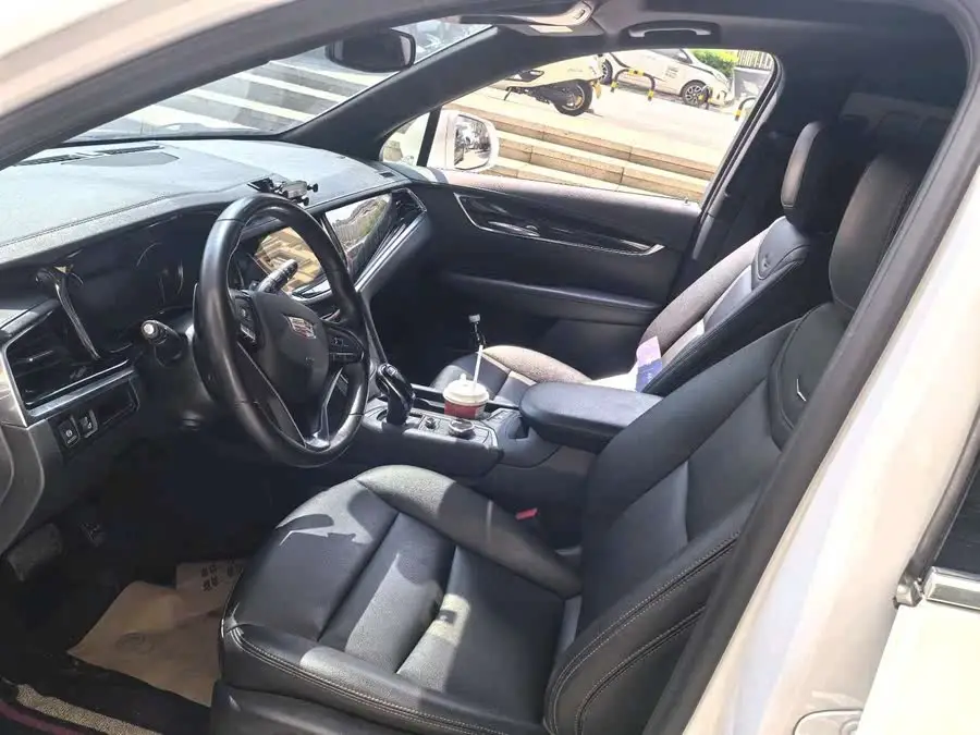 Cadillac XT6 2021 2.0T Seven-Seater Luxury FWD