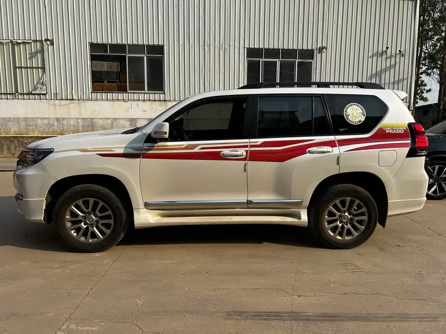 برادو 2019 3.5 لتر أوتوماتيكي TX-L فئة الرفاهية مع إطار احتياطي مركب خلفياً