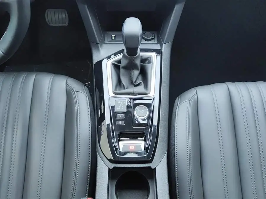 Peugeot 408 2024 360THP Romani Edition