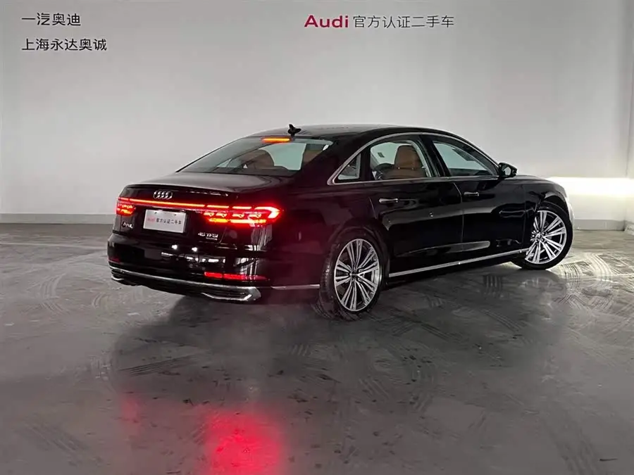 أودي A8 2025 A8L 45 TFSI كواترو الفاخرة