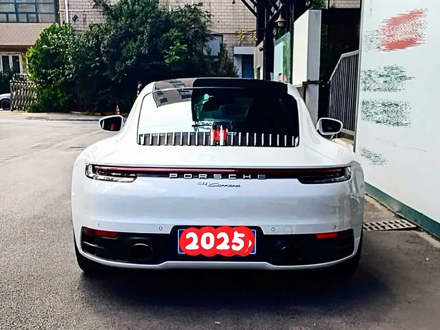 Porsche 911 2023 Carrera 3.0T