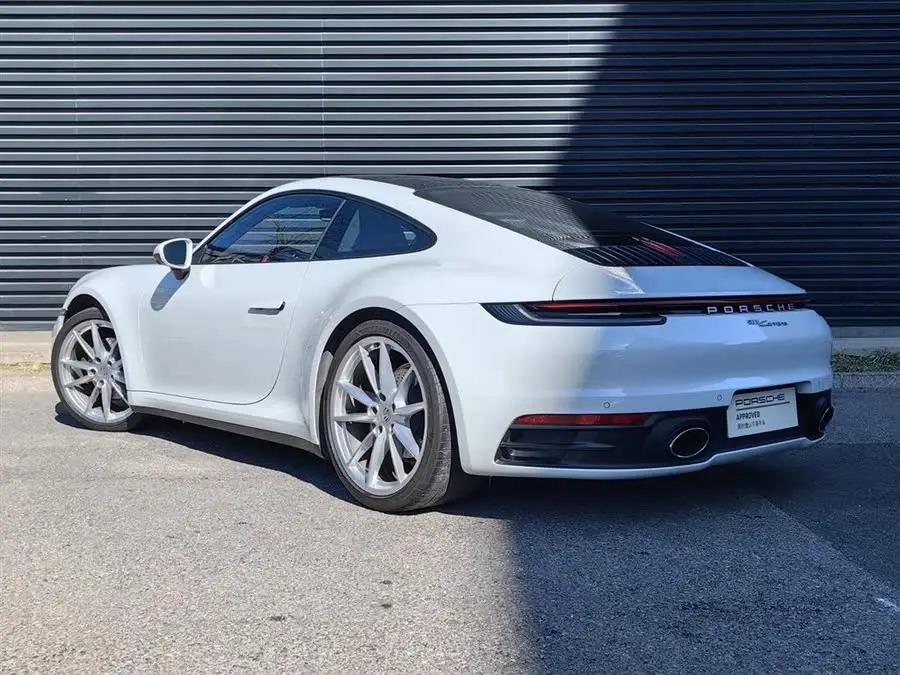 Porsche 911 2025 Carrera 3.0T