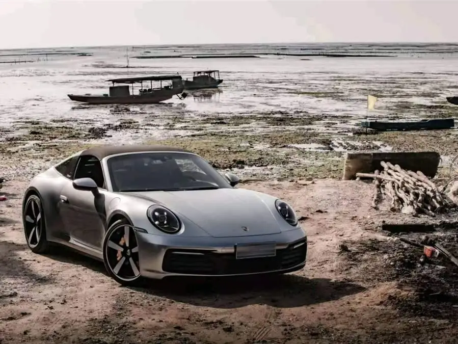 بورشه 911 2023 طراز تارغا 4 3.0T