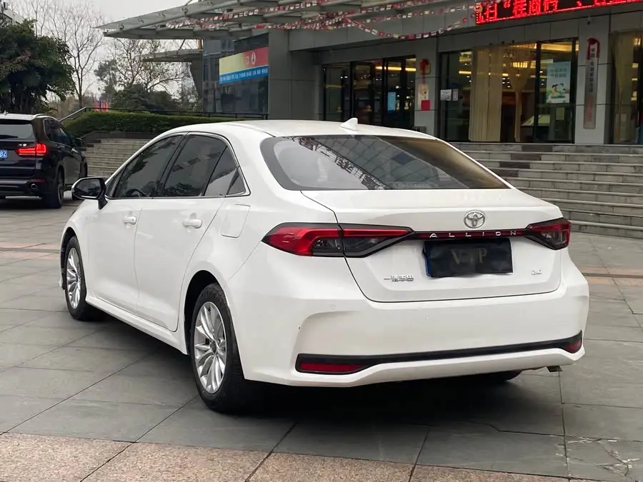 أسد آسيا 2021 الطراز 2.0L الفاخر