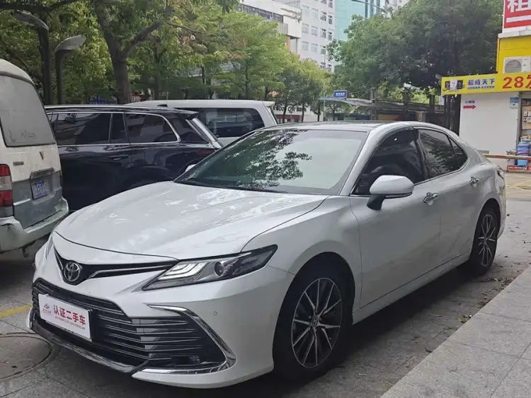 Camry 2023 2.5G Luxury Edition