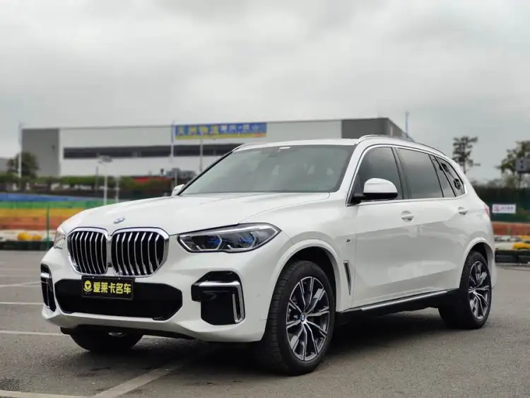 BMW X5 2022 xDrive 30Li Exclusive M Sport Package