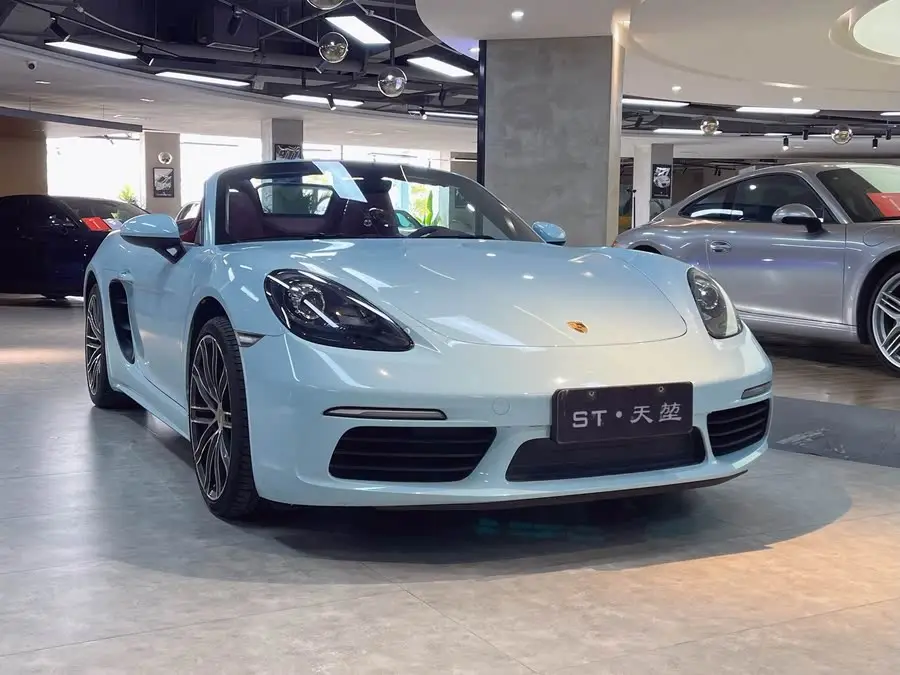 Porsche 718 2022 Model Boxster 2.0T