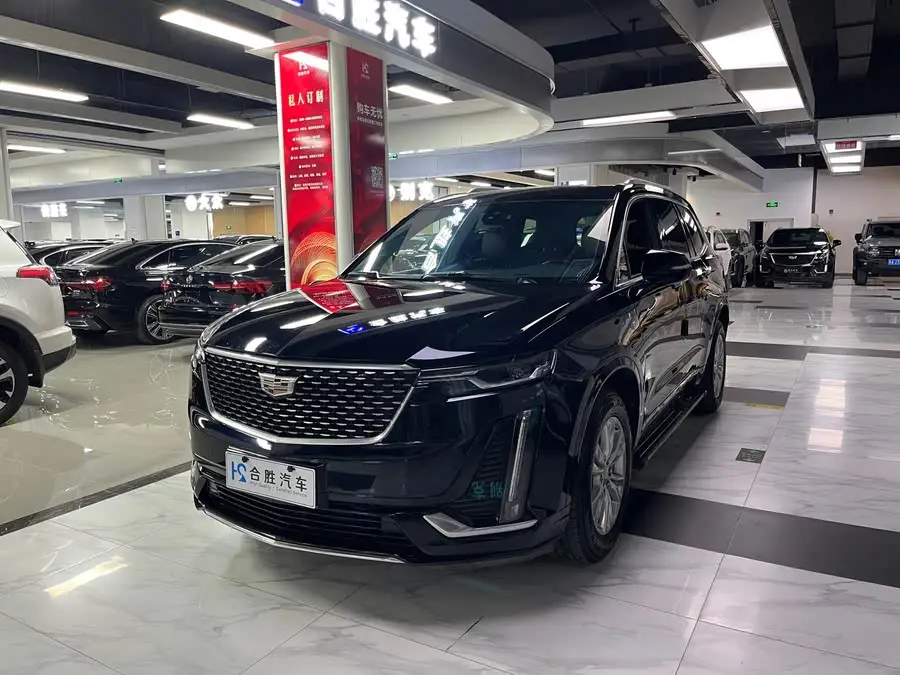 كاديلاك XT6 2022 2.0T طراز ستة مقاعد دفع رباعي فخم