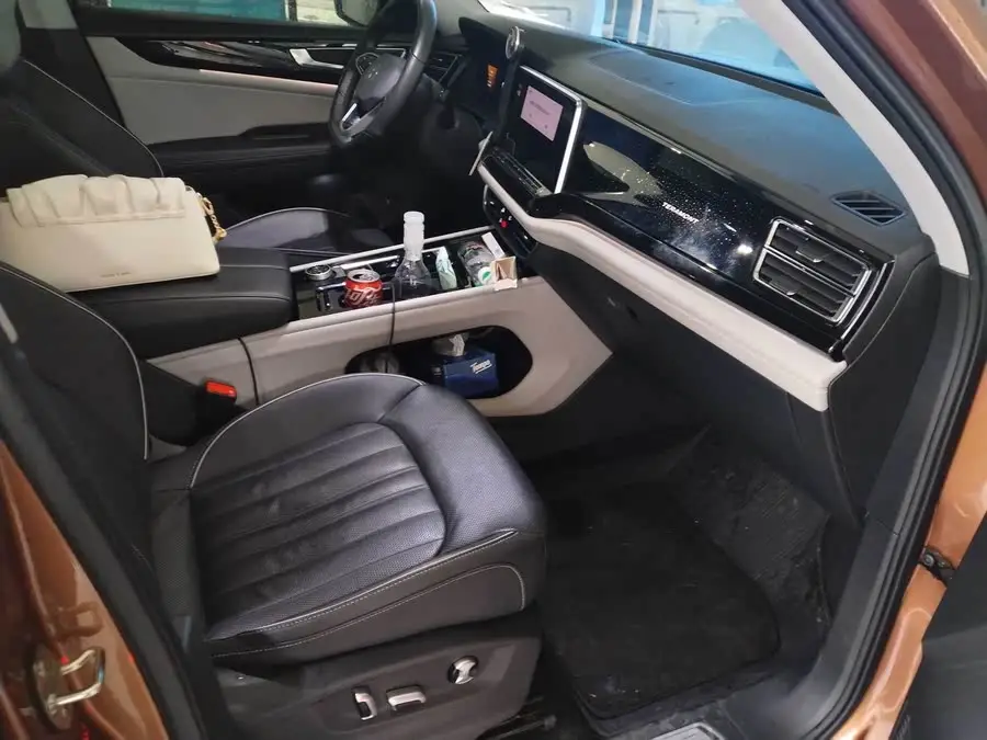 فولكس فاجن تيرامونت 2021 380 TSI دفع رباعي فئة فاخرة متميزة