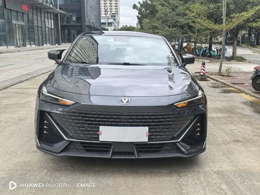 Changan UNI-V 2022 1.5T Premium