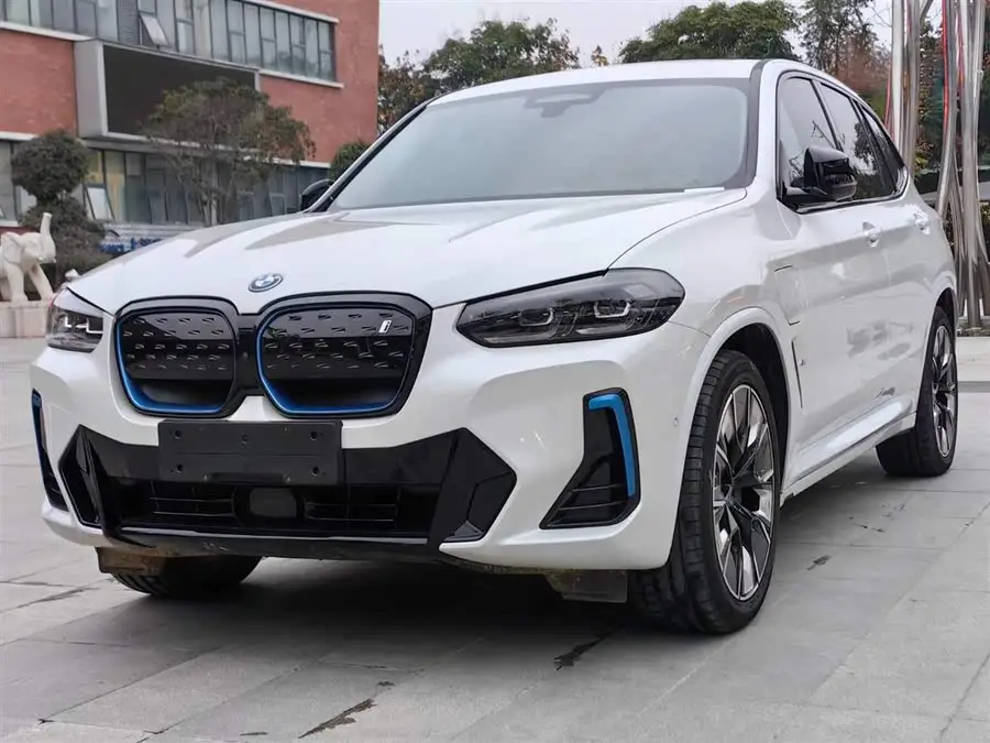 BMW iX3 2022 Model Leader Edition