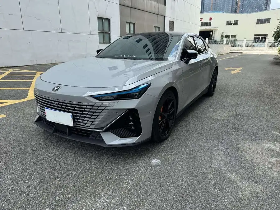 Changan UNI-V 2022 1.5T Premium