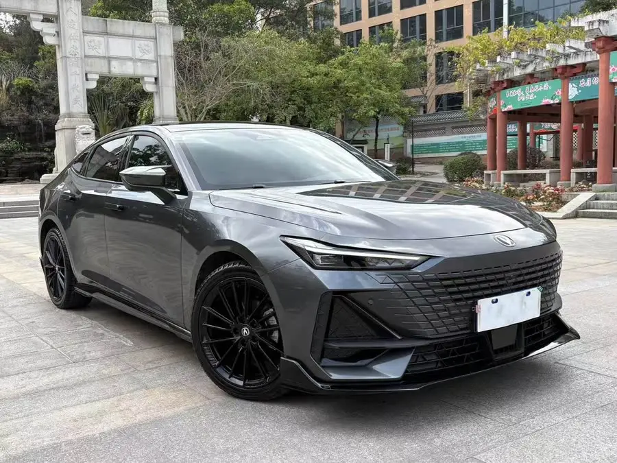 Changan UNI-V 2023 1.5T Sport Edition