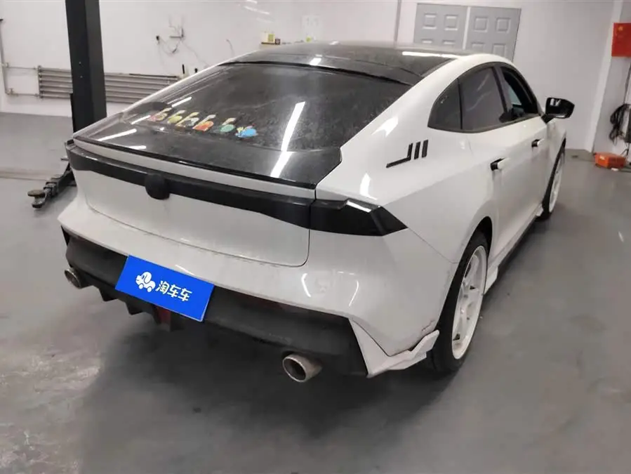 Changan UNI-V 2023 1.5T Premium