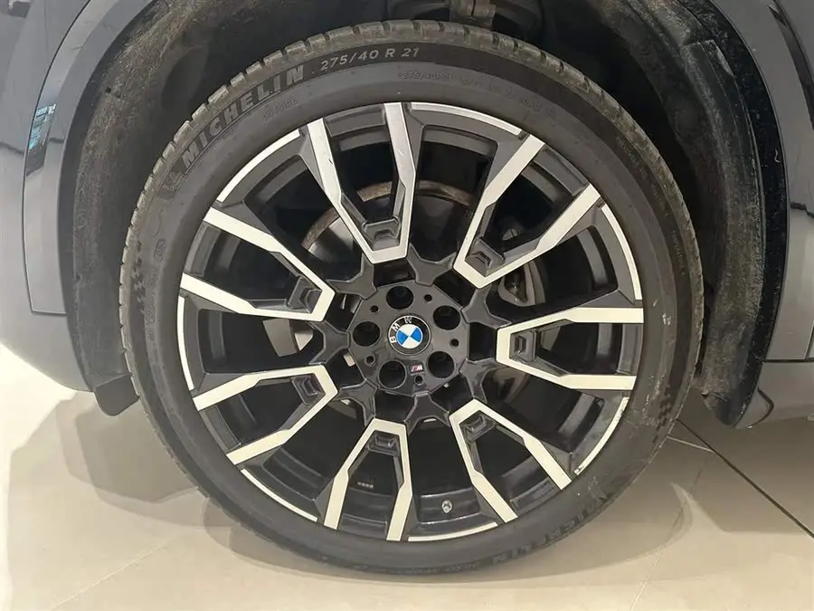 BMW X5 2023 xDrive 40Li M Sport Night Package