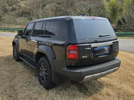 2024 برادو 2.4T نسخة TX الشاملة 5 مقاعد